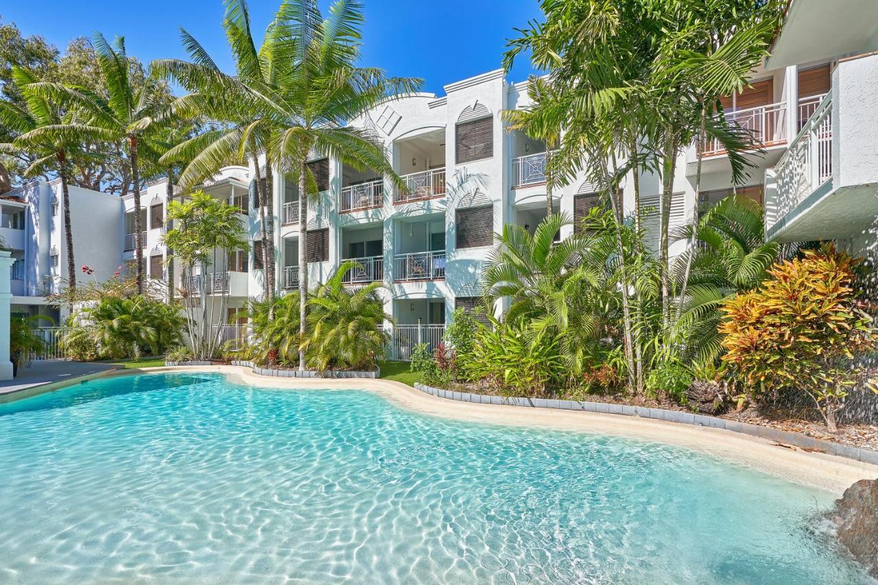 Alassio Apartments With Direct Pool Access Palm Cove Exteriör bild
