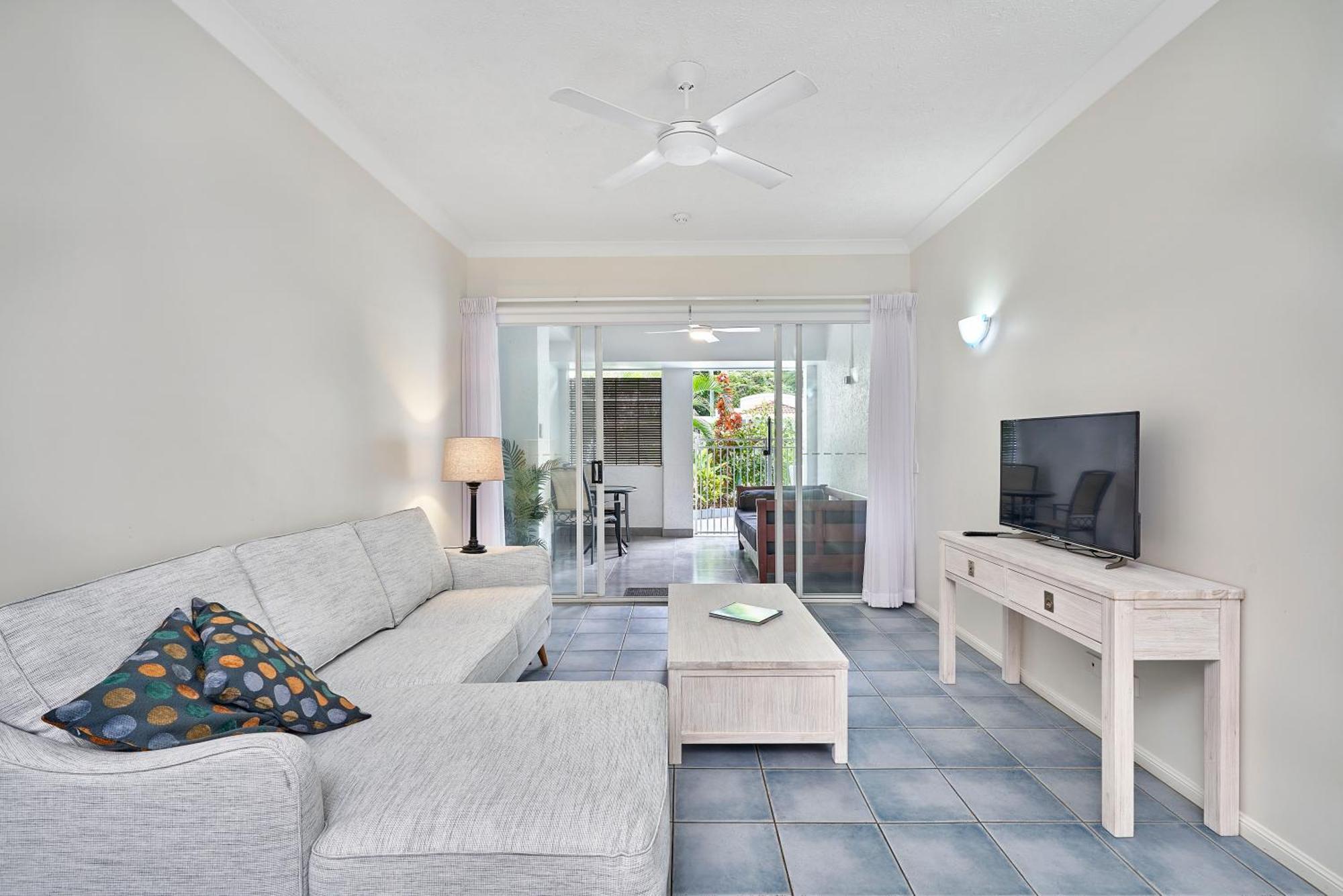 Alassio Apartments With Direct Pool Access Palm Cove Rum bild